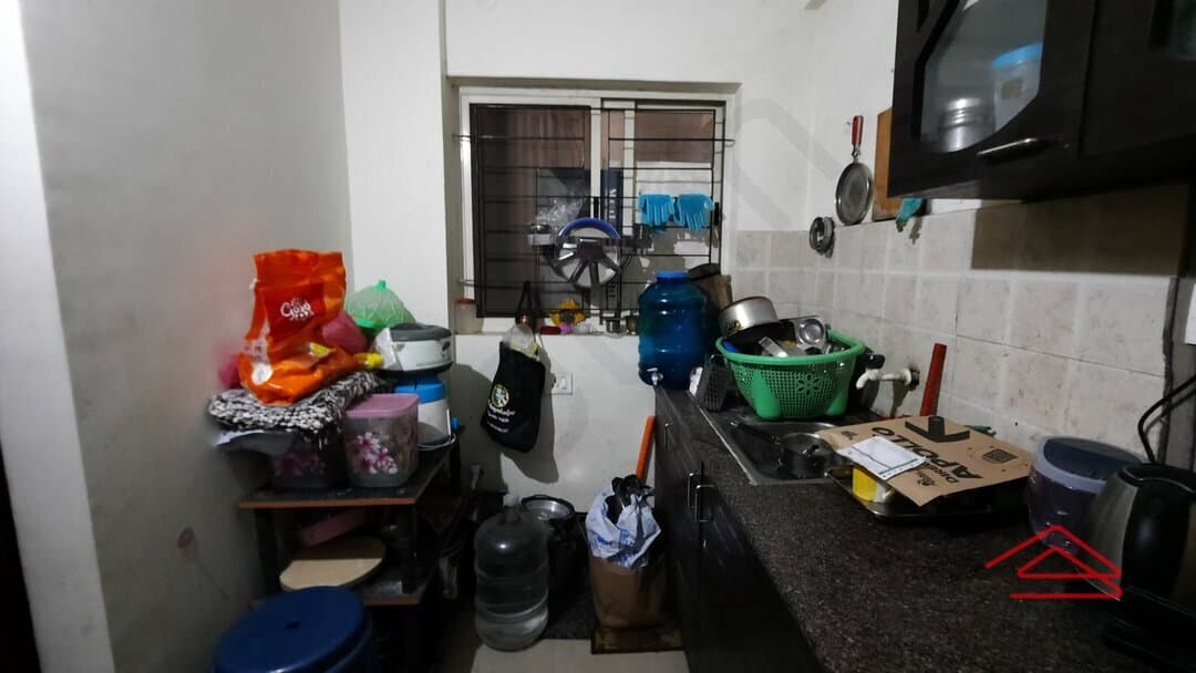 Kitchen 1