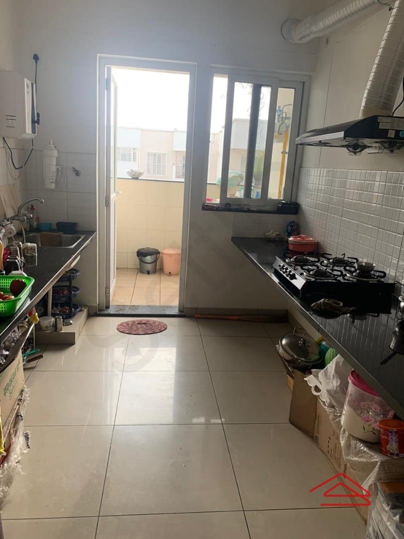 Kitchen 1