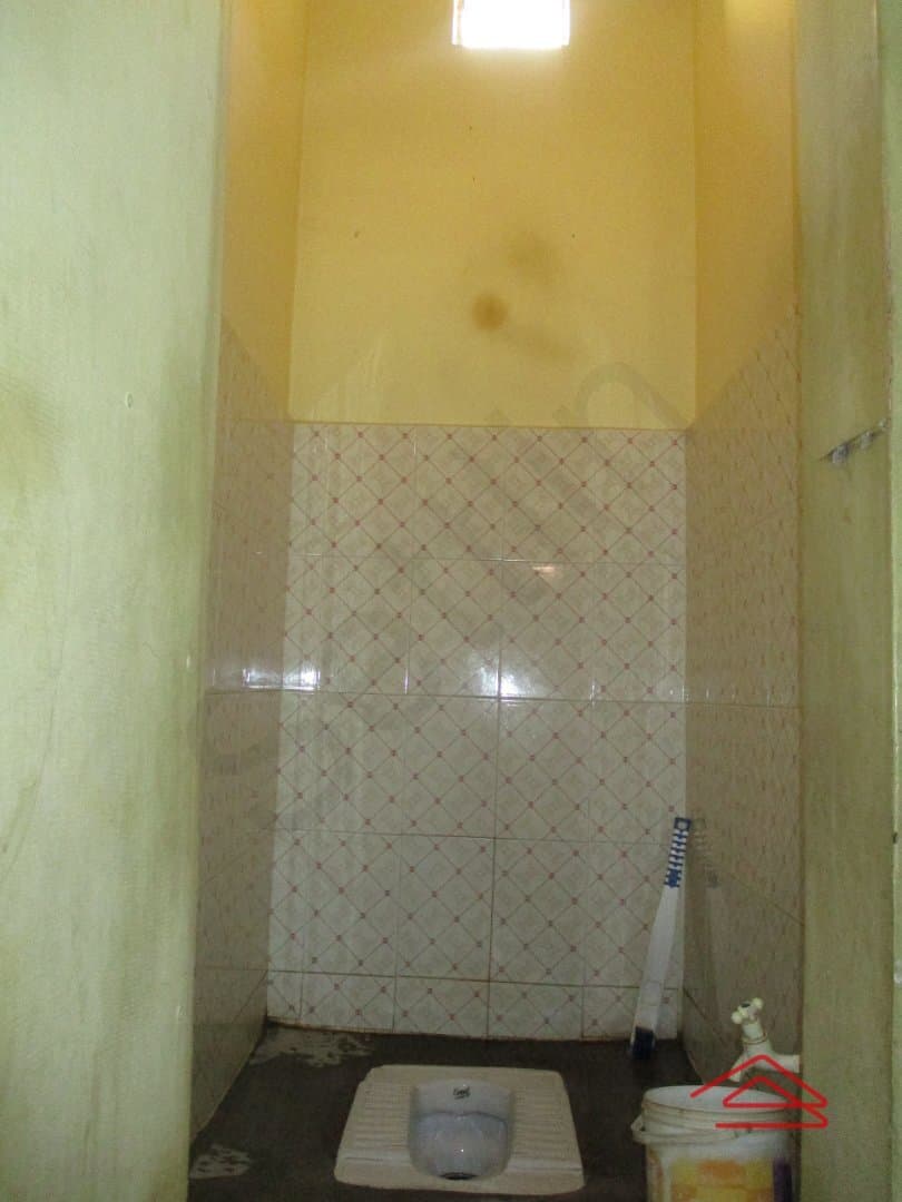 Sub Unit : bathrooms 1