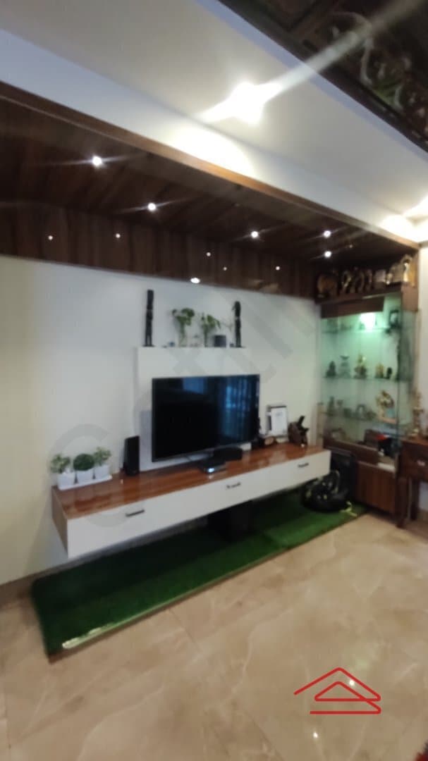 Hall 1