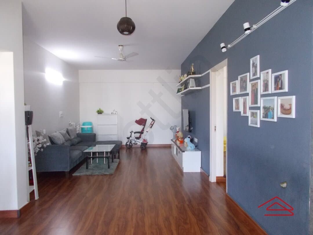 Hall 1