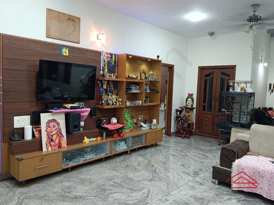 Hall 1