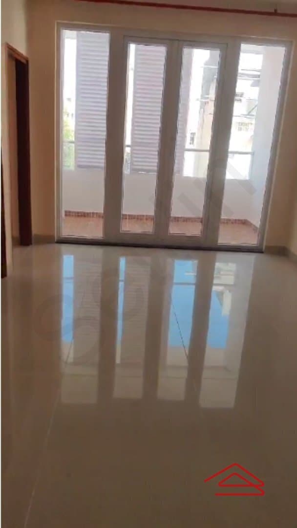 Hall 1