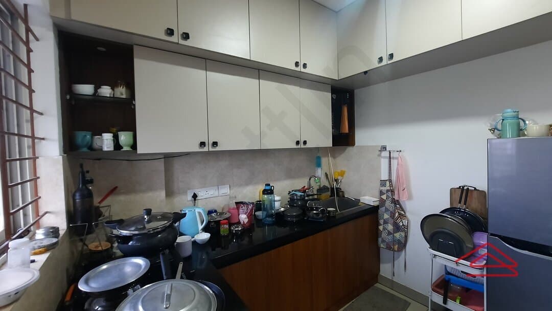 Kitchen 1