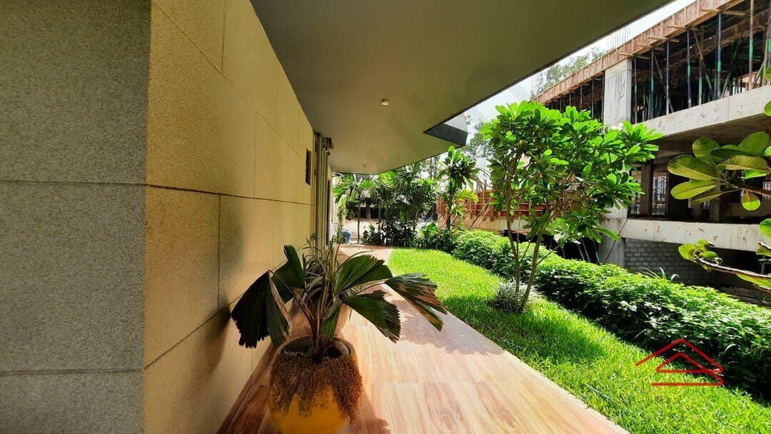 Balcony 2