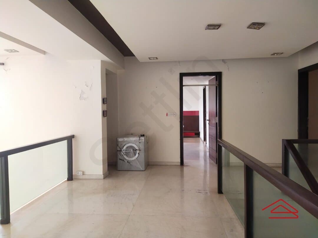Hall 2