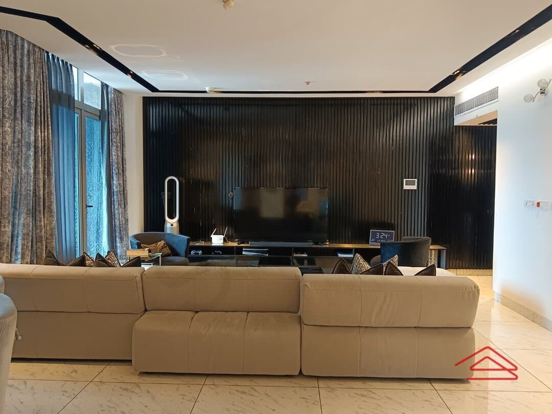 Hall 1