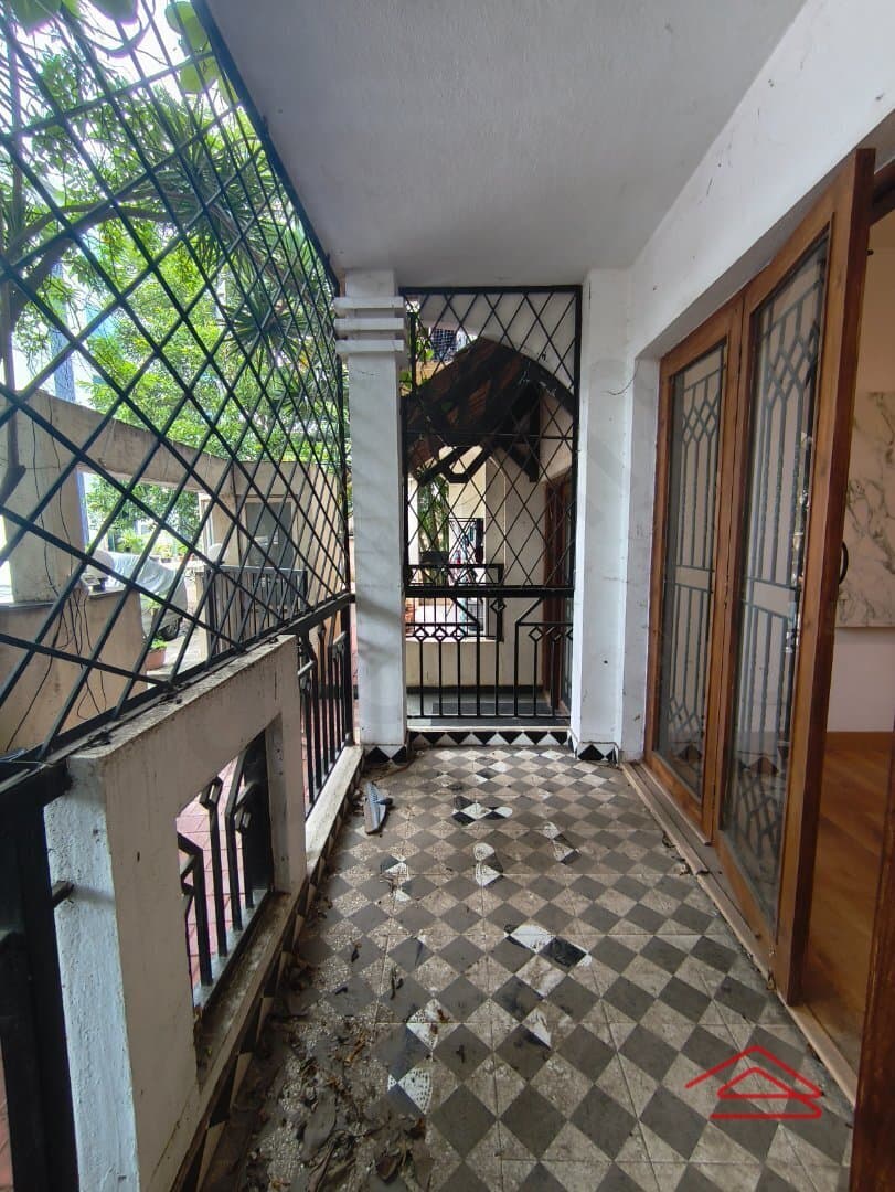 Balcony 2