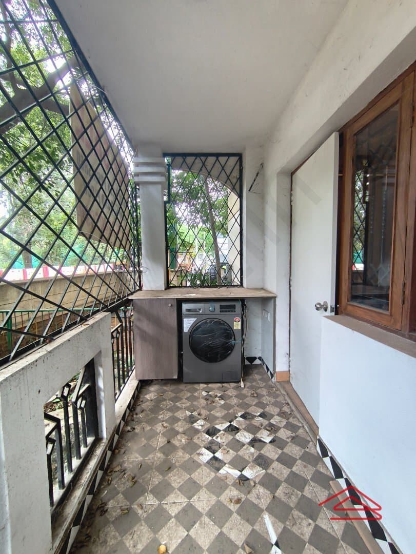 Balcony 3