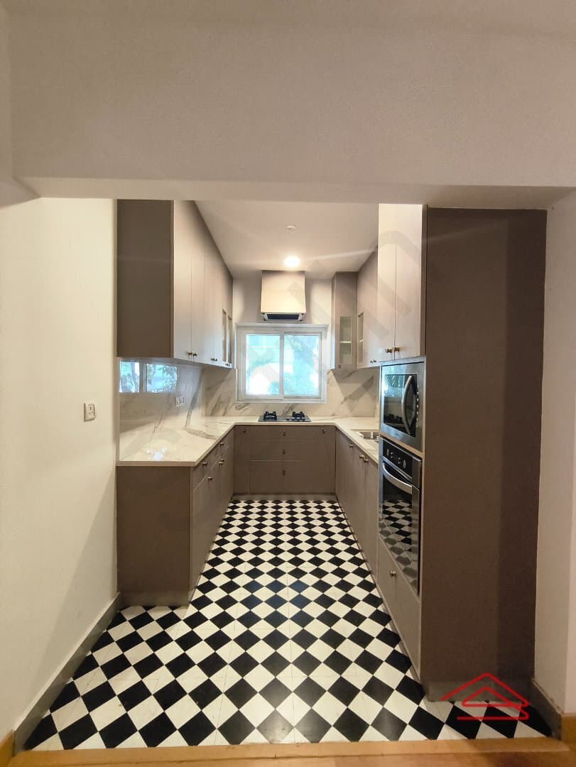 Kitchen 1