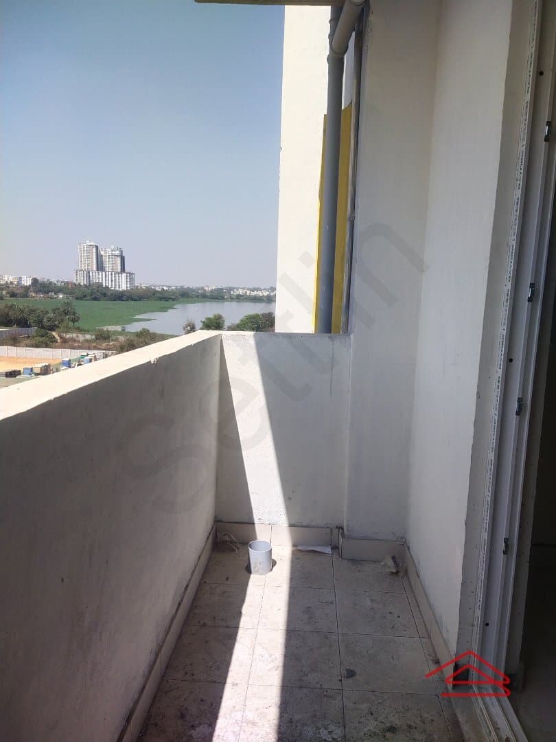 Balcony 2