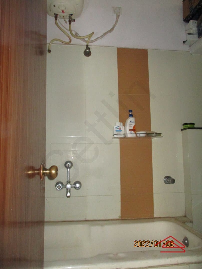Sub Unit : bathrooms 2