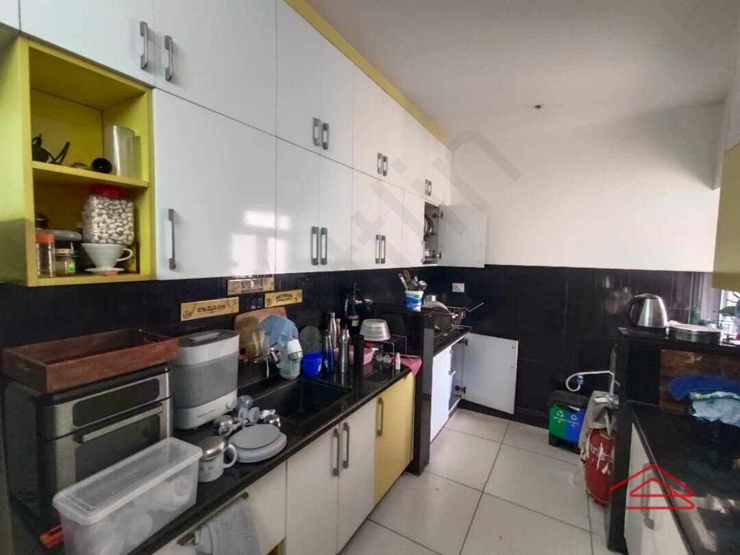 Kitchen 1