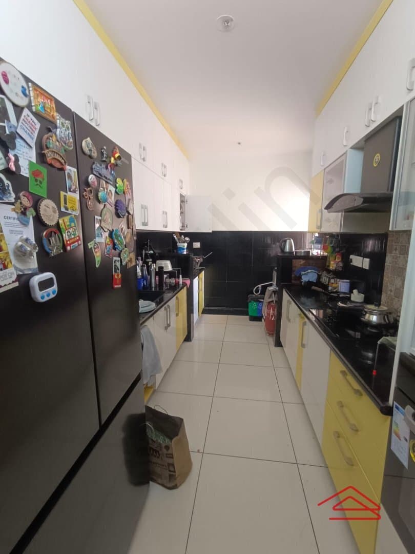 Kitchen 1