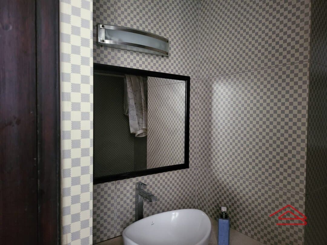 Bathroom 3