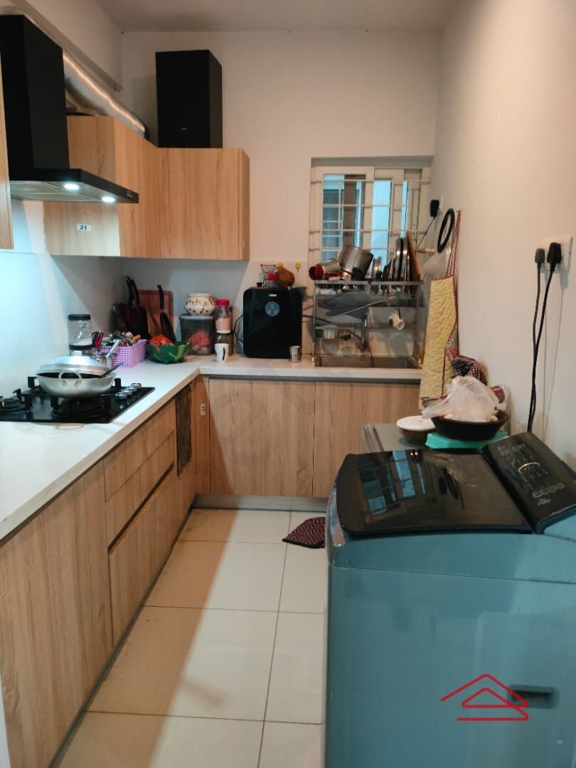 Kitchen 1