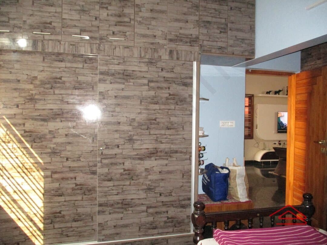 Sub Unit : bedrooms 1