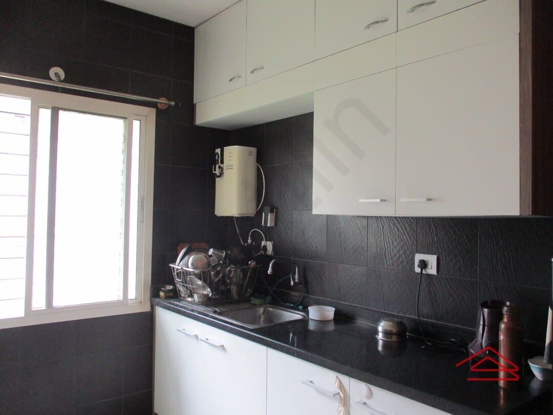 Kitchen 1