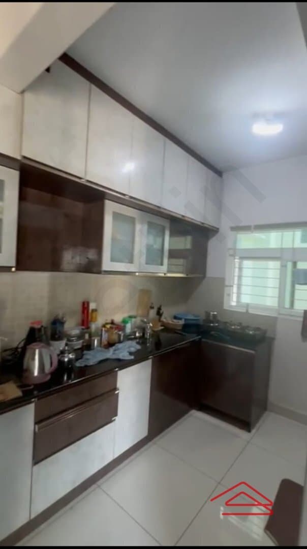 Kitchen 1