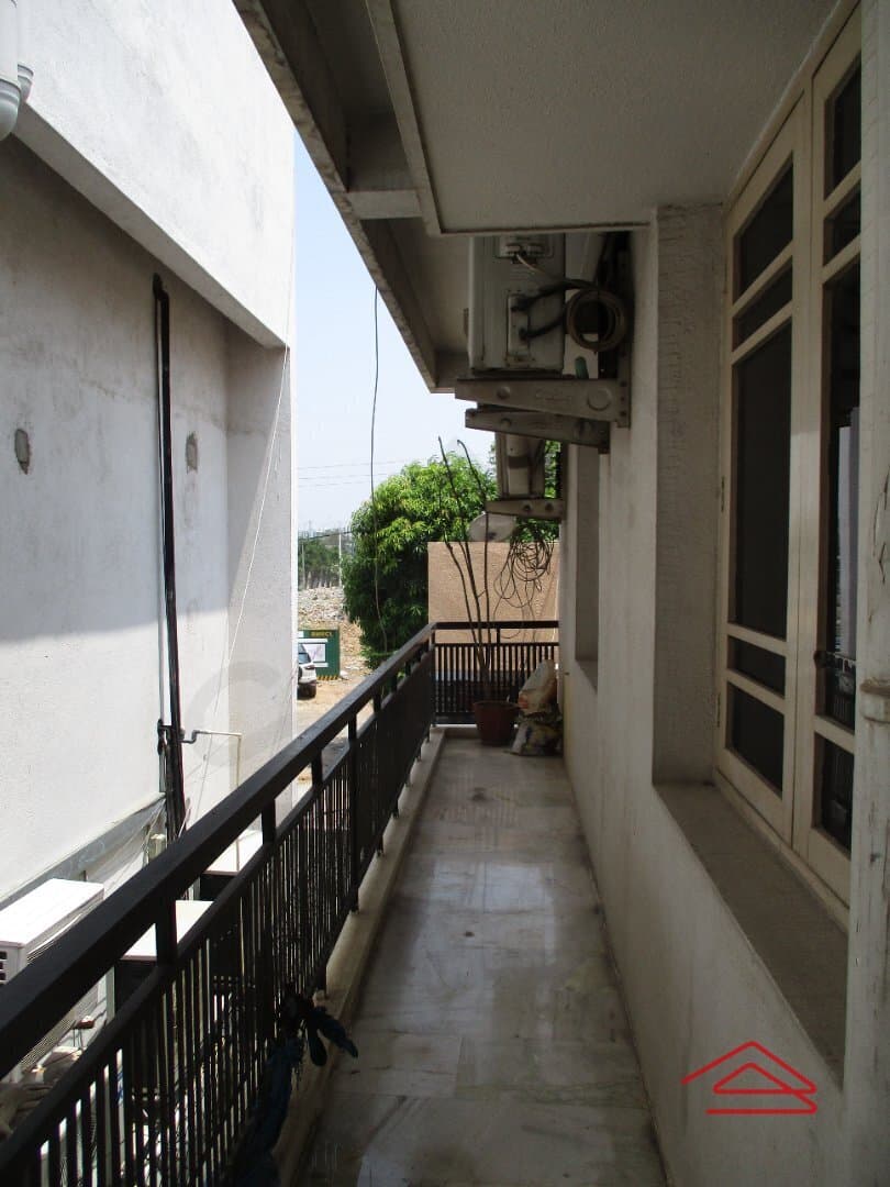 balconies 1