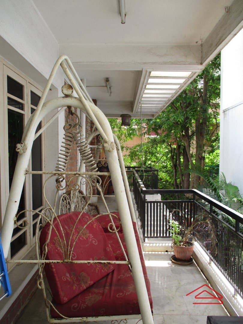 balconies 1