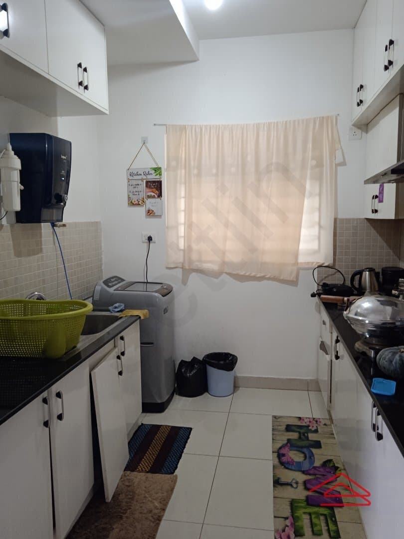 Kitchen 1
