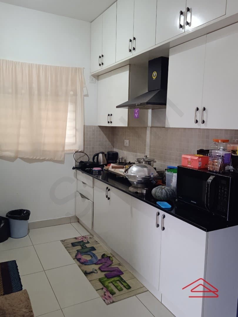 Kitchen 1