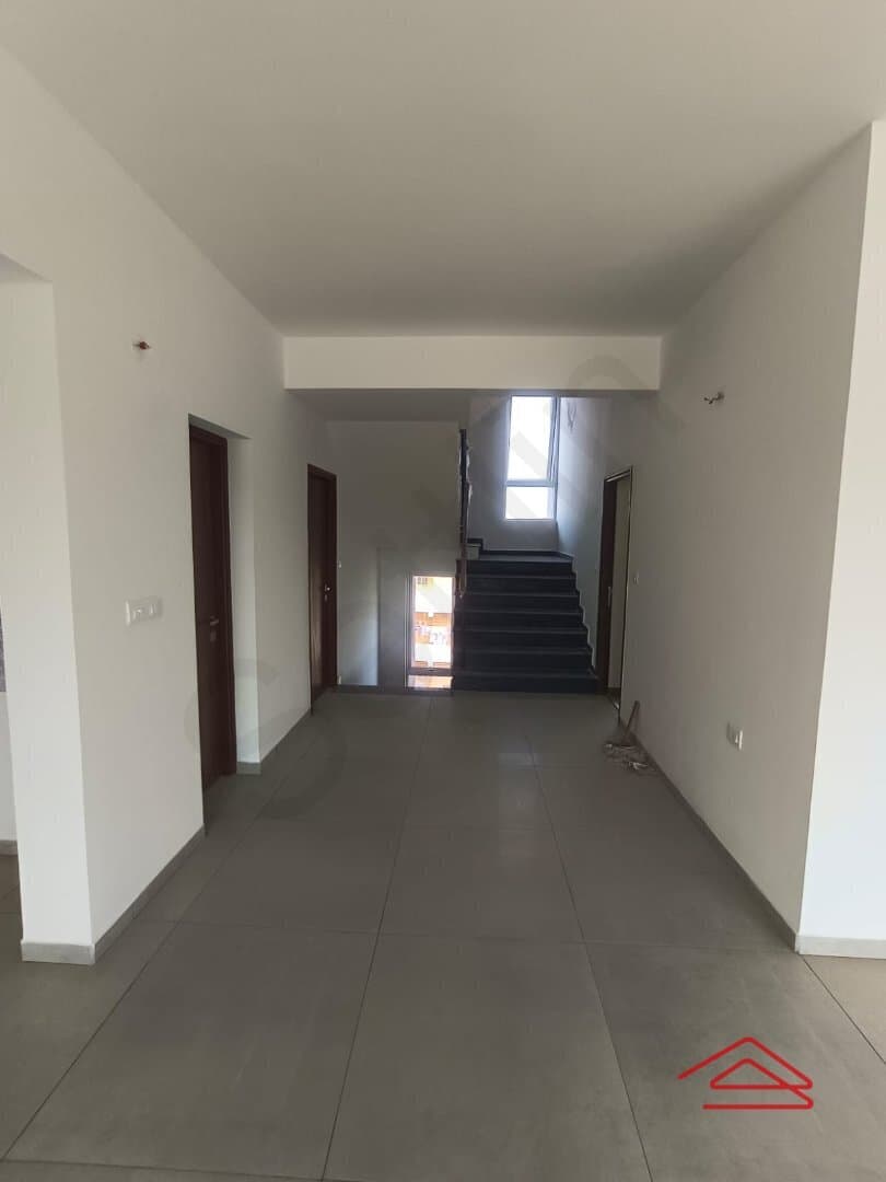 Hall 1