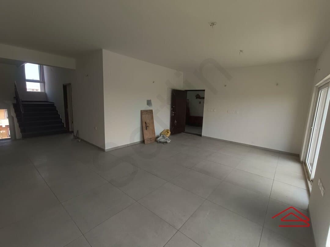 Hall 1