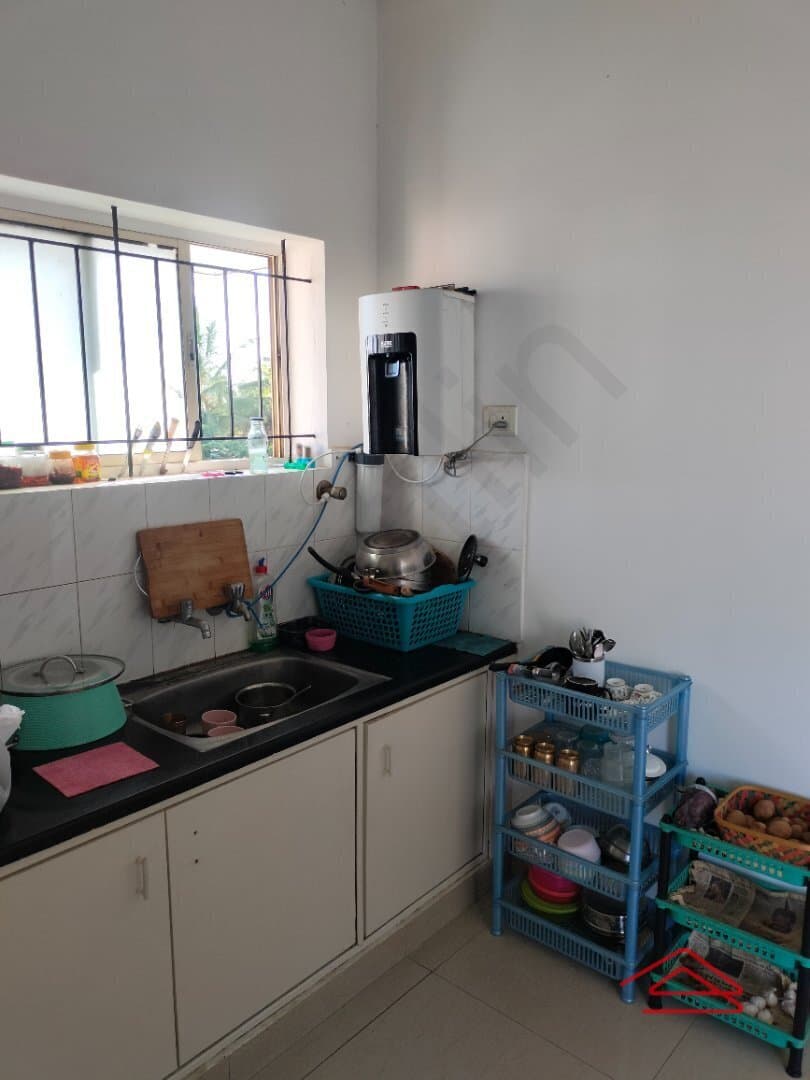 Kitchen 1