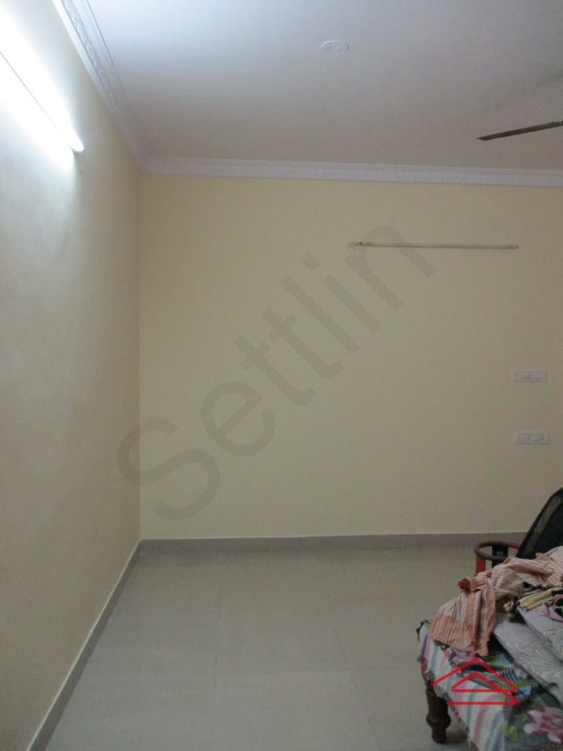 Hall 1