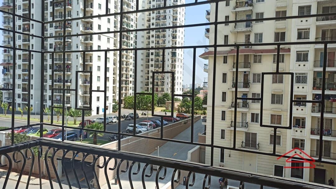 Balcony 2