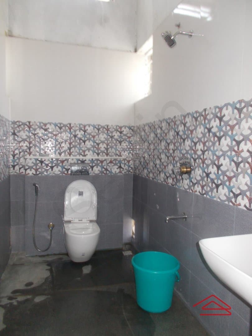 bathrooms 3