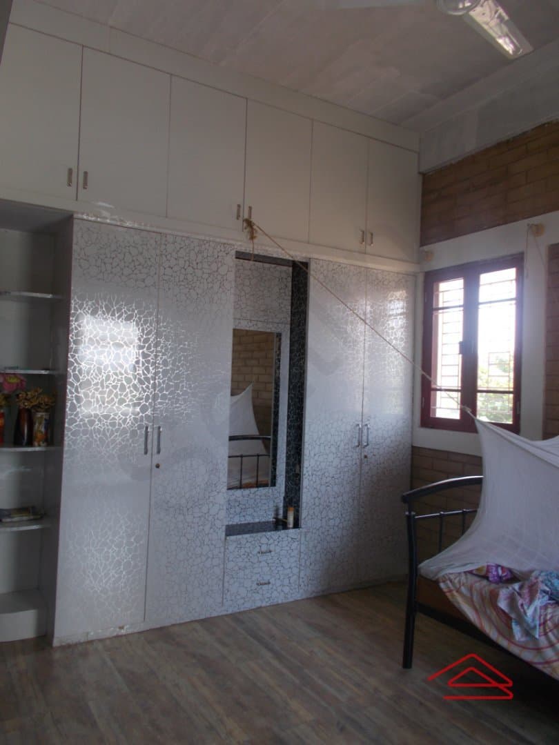 bedrooms 2