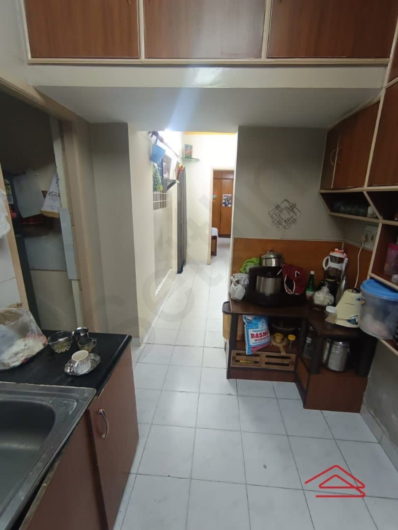 Kitchen 1