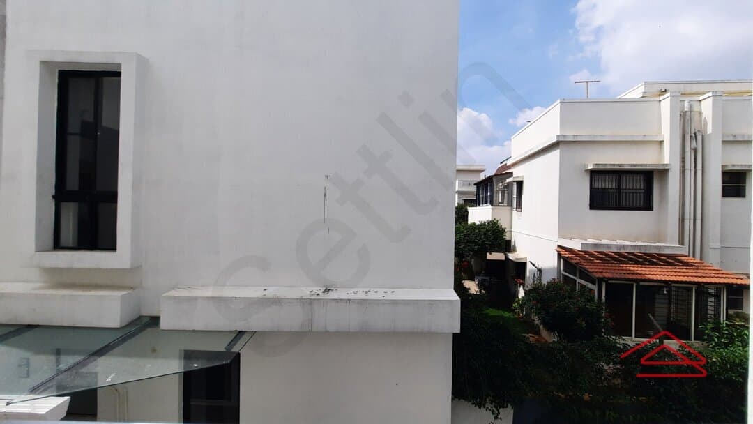 Balcony 1
