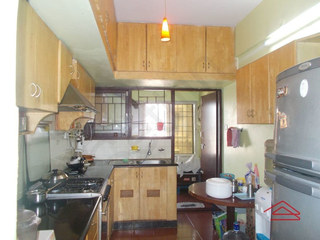 Kitchen 1