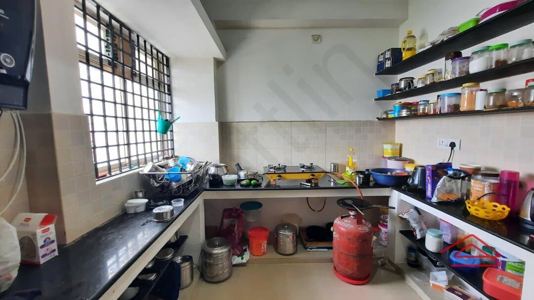 Kitchen 1