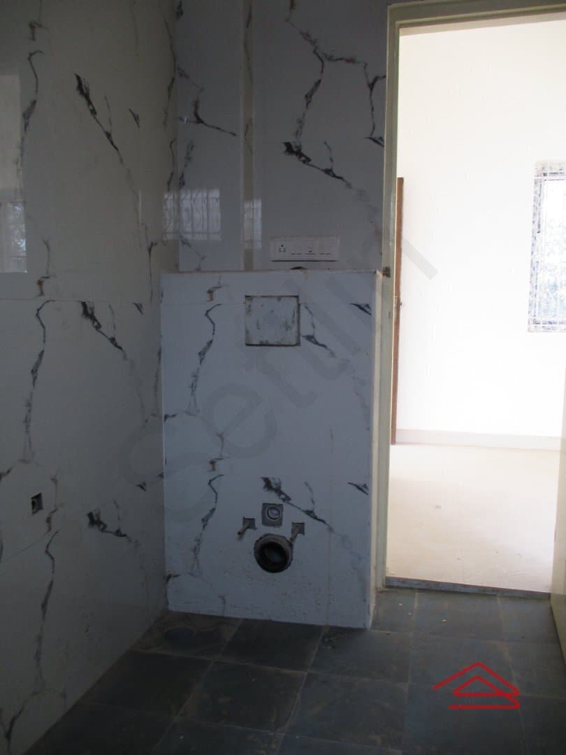 bathroom 4
