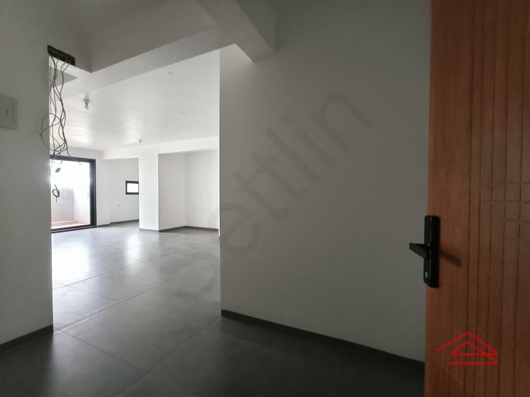 Hall 1