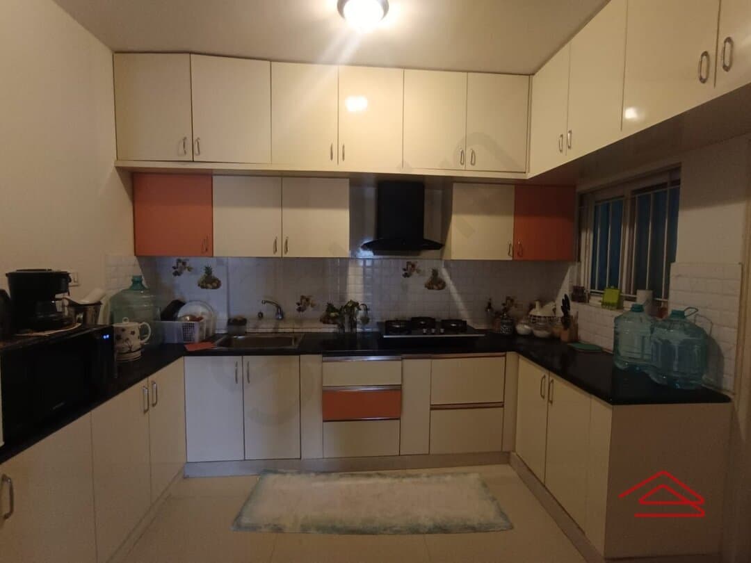 Kitchen 1