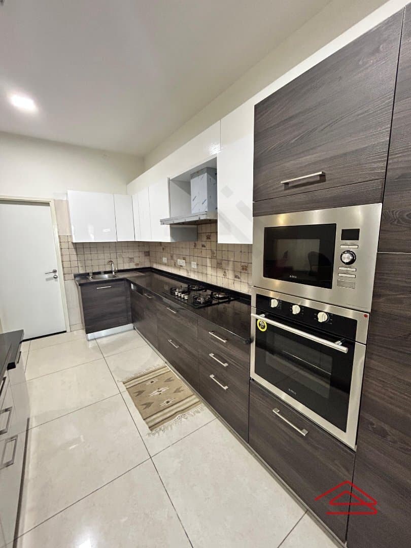 Kitchen 1