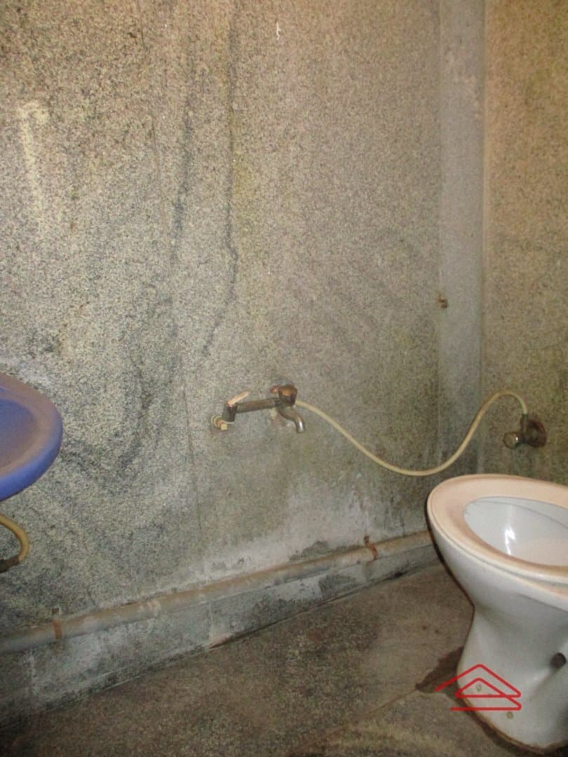 Sub Unit : bathrooms 3