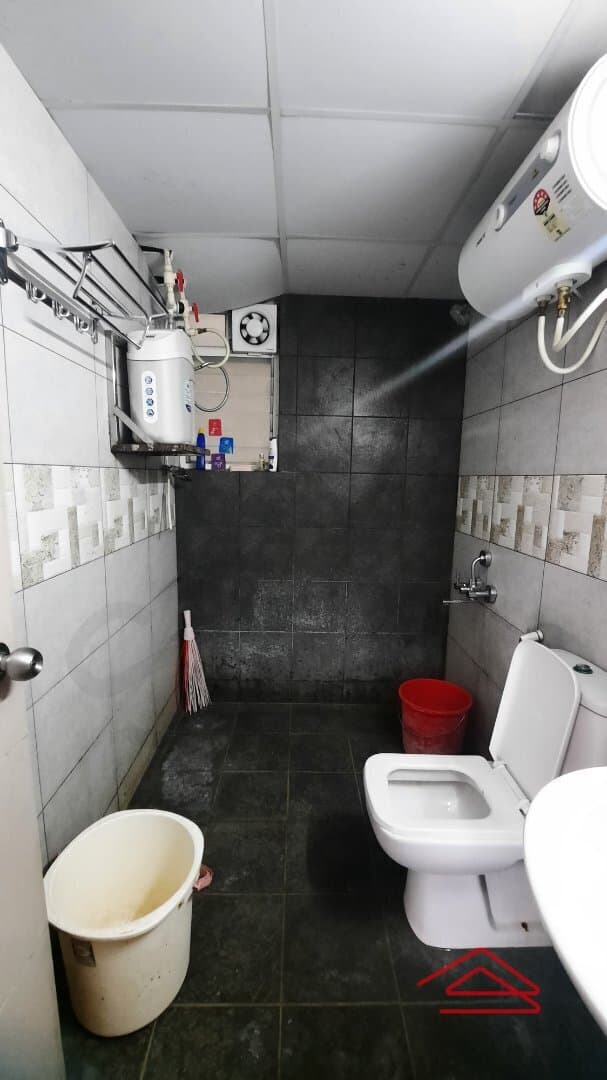 Bathroom 2