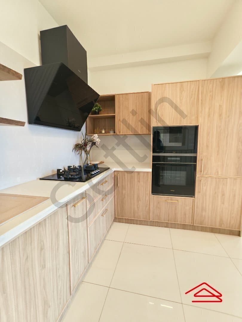Kitchen 1