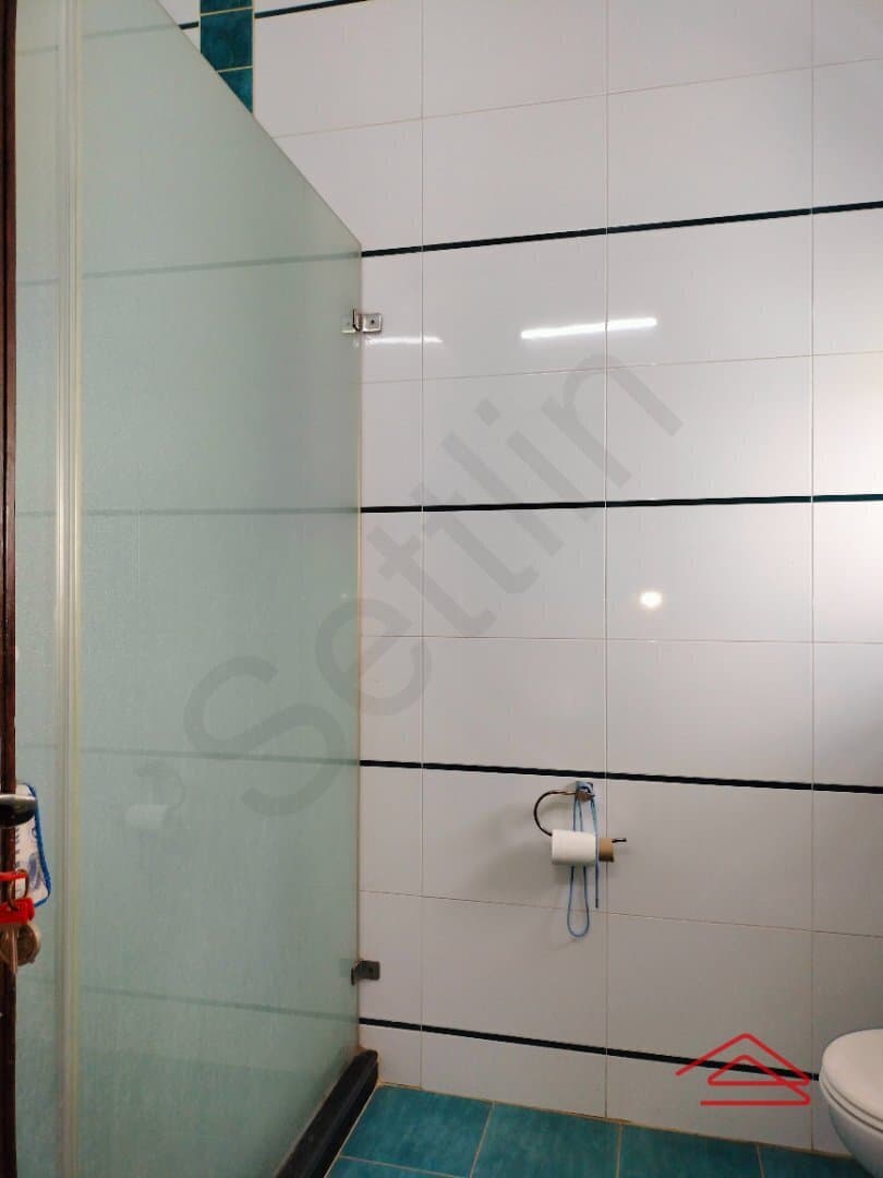Bathroom 3