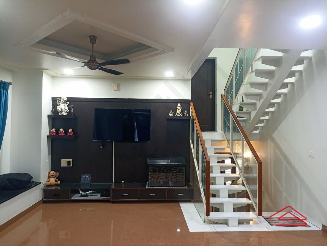 Hall 2