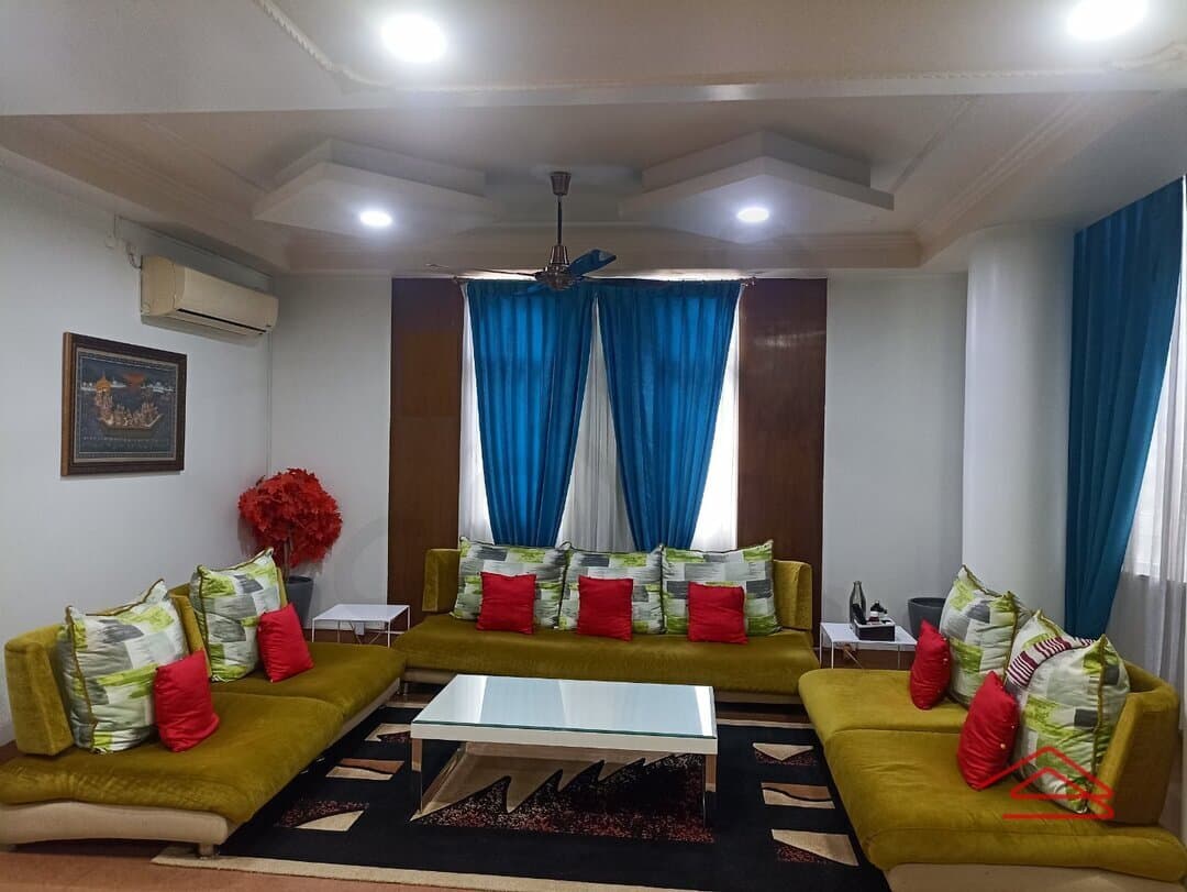 Hall 2