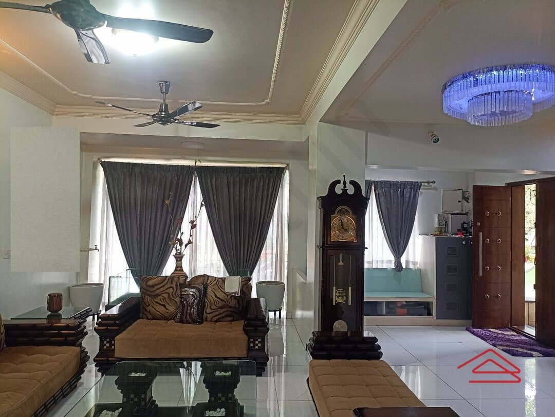 Hall 1
