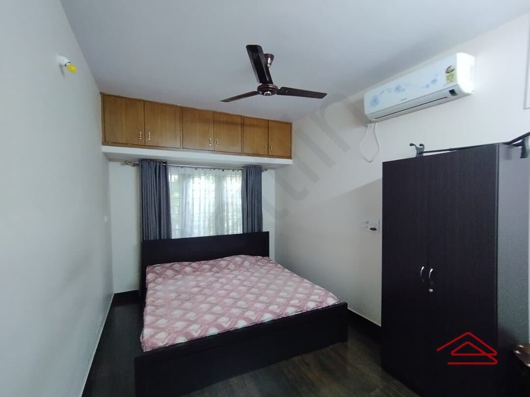 bedrooms 1